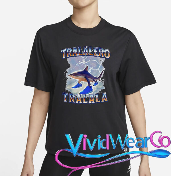 Tralalero Tralala Shark Meme Bootle T-Shirt