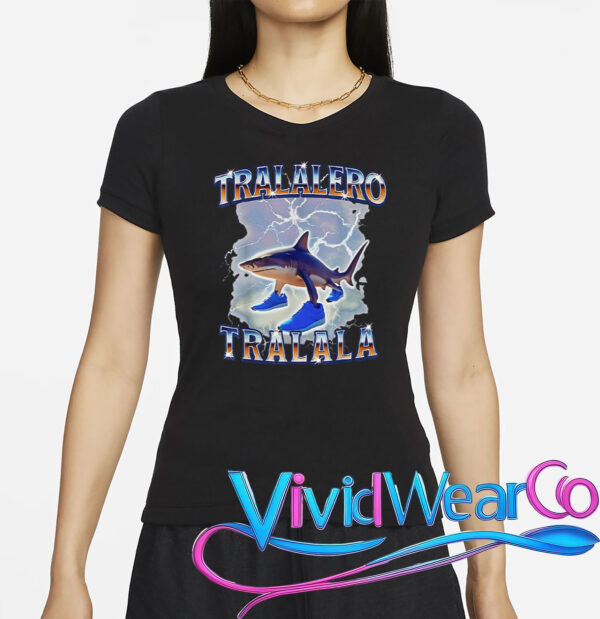 Tralalero Tralala Shark Meme Bootle T-Shirt